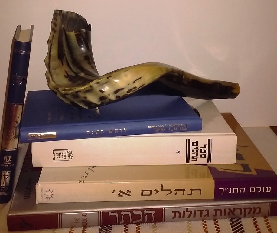 Old-New Songs: Close Readings of Psalms